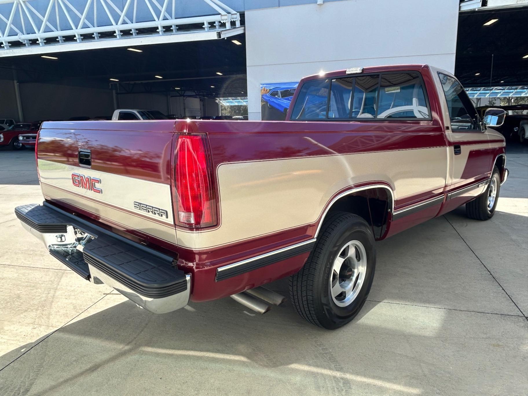 1989 GMC C1500 Sierra Santa Fe Edition