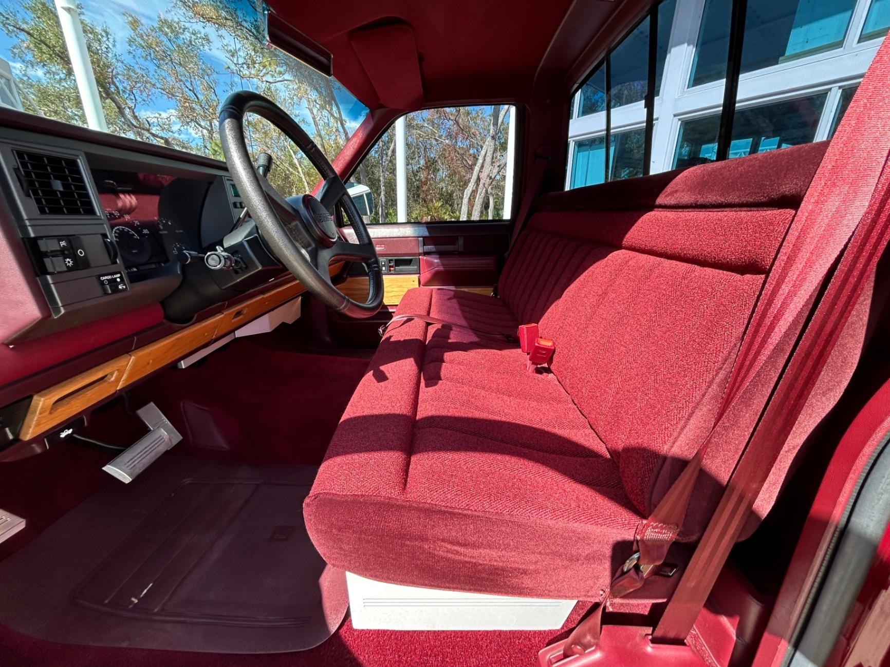 1989 GMC C1500 Sierra Santa Fe Edition