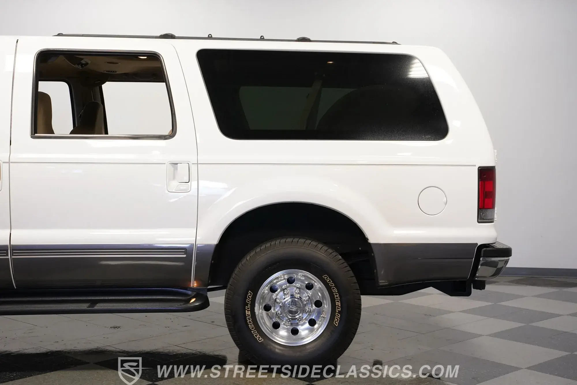 2002 Ford Excursion XLT 4×4