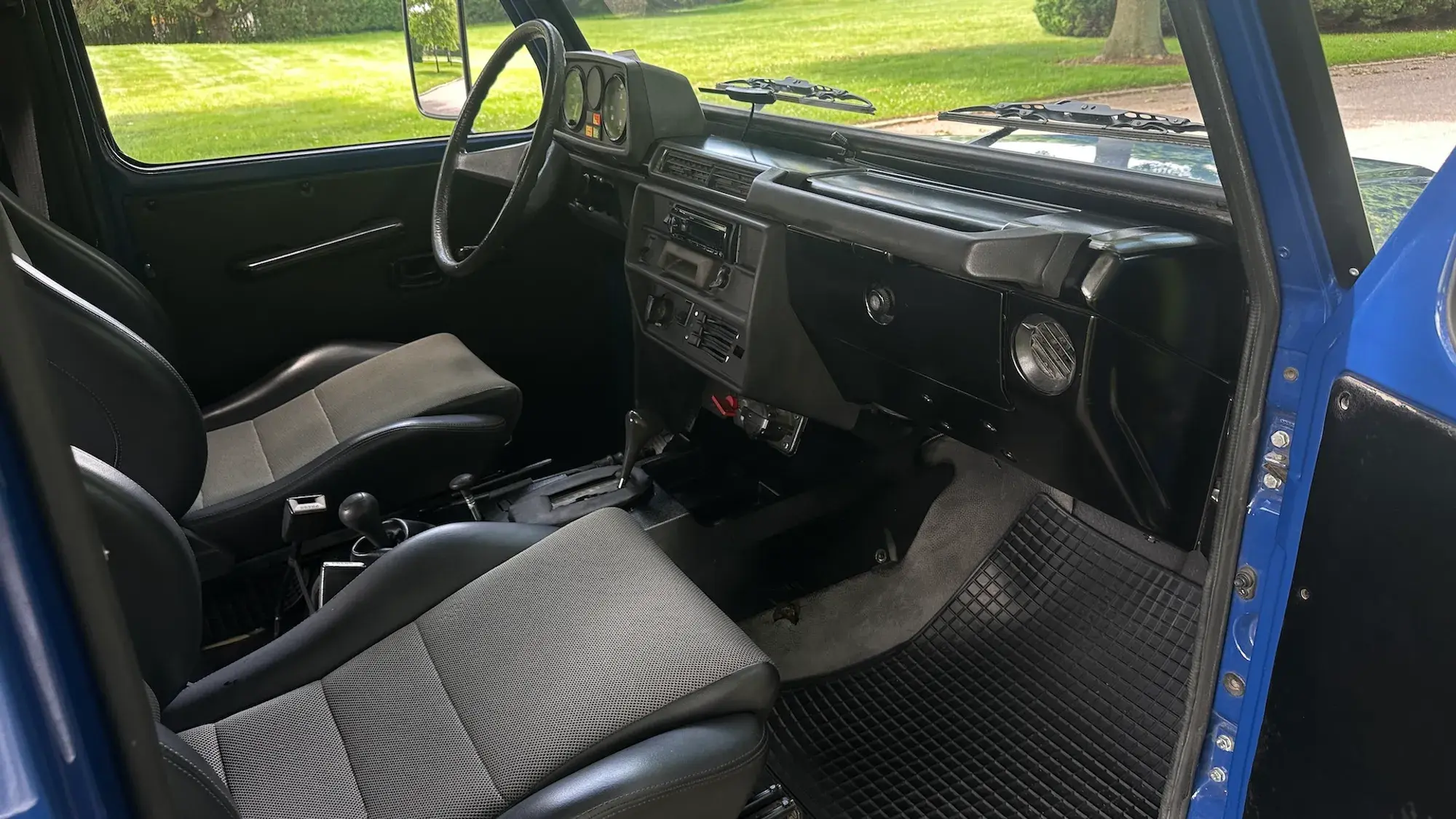 1990 Mercedes-Benz 230GE