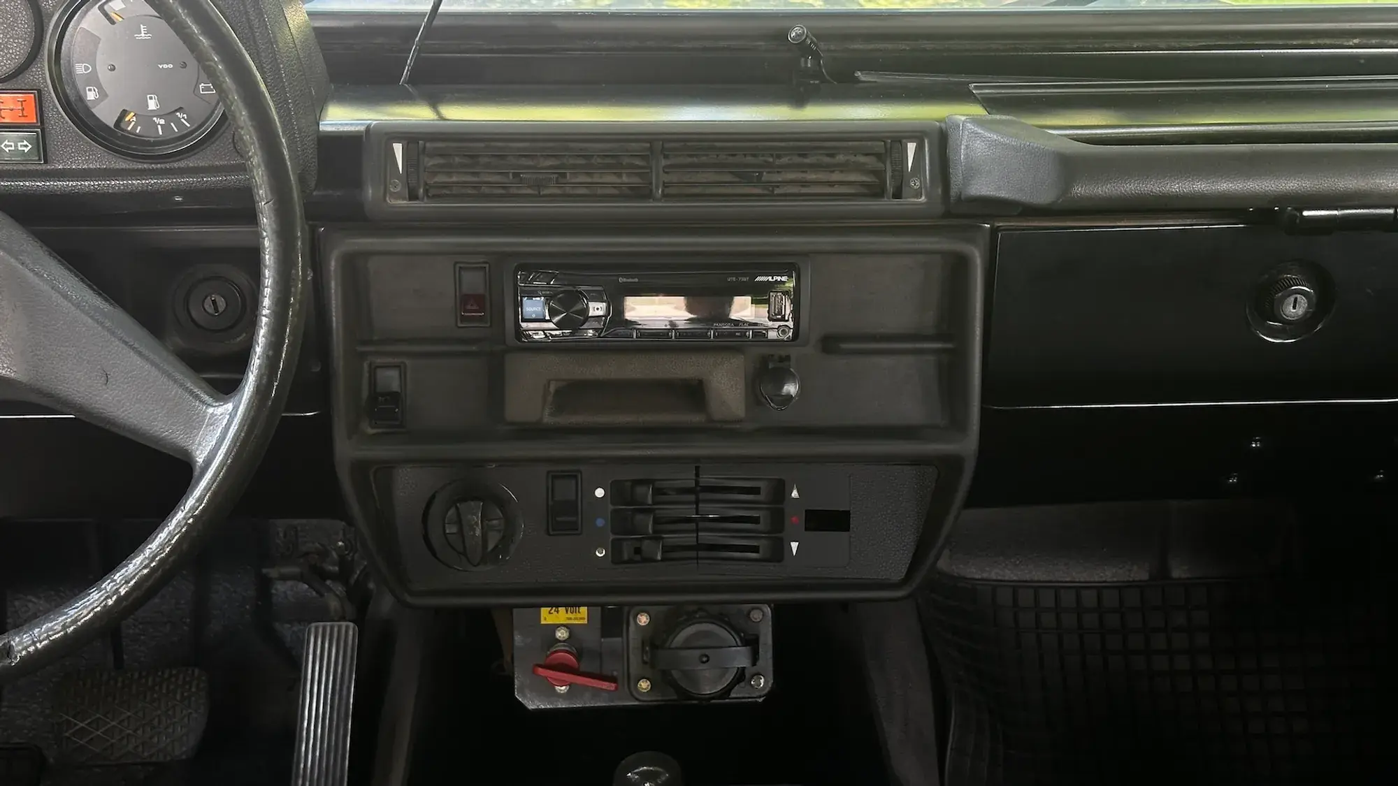 1990 Mercedes-Benz 230GE