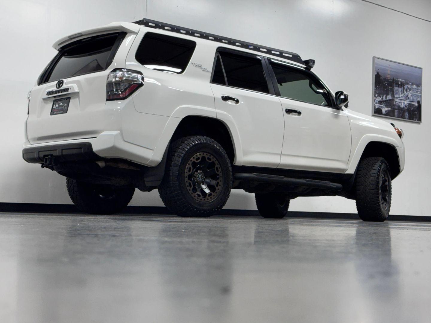 2019 Toyota 4Runner Off-Road - 4