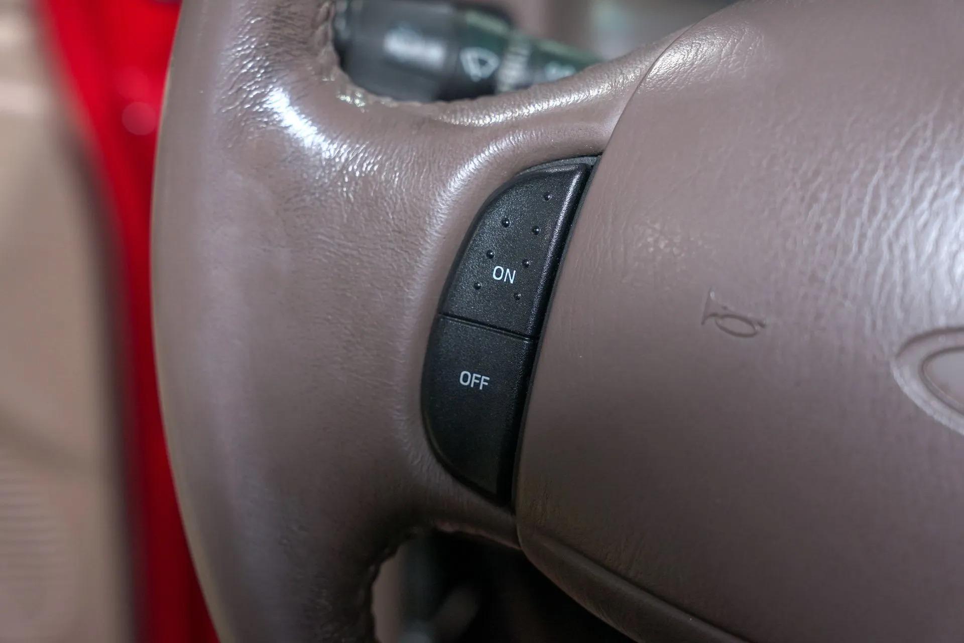 1999 Ford F-350 Super Duty Lariat