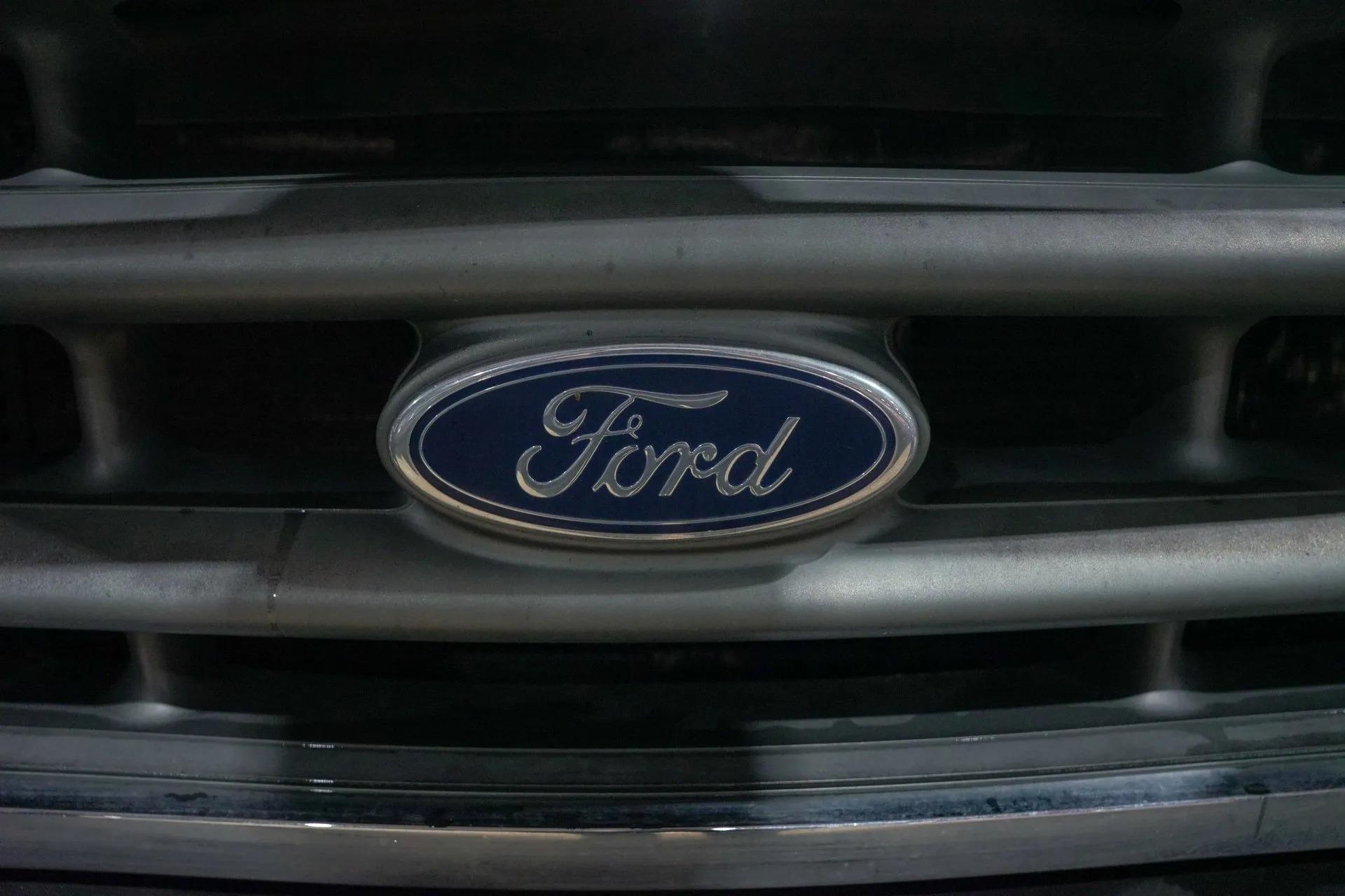 1999 Ford F-350 Super Duty Lariat