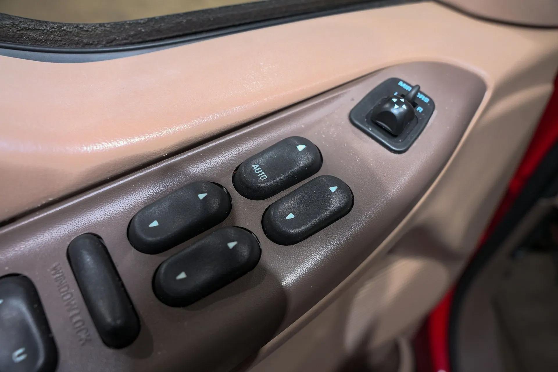 1999 Ford F-350 Super Duty Lariat