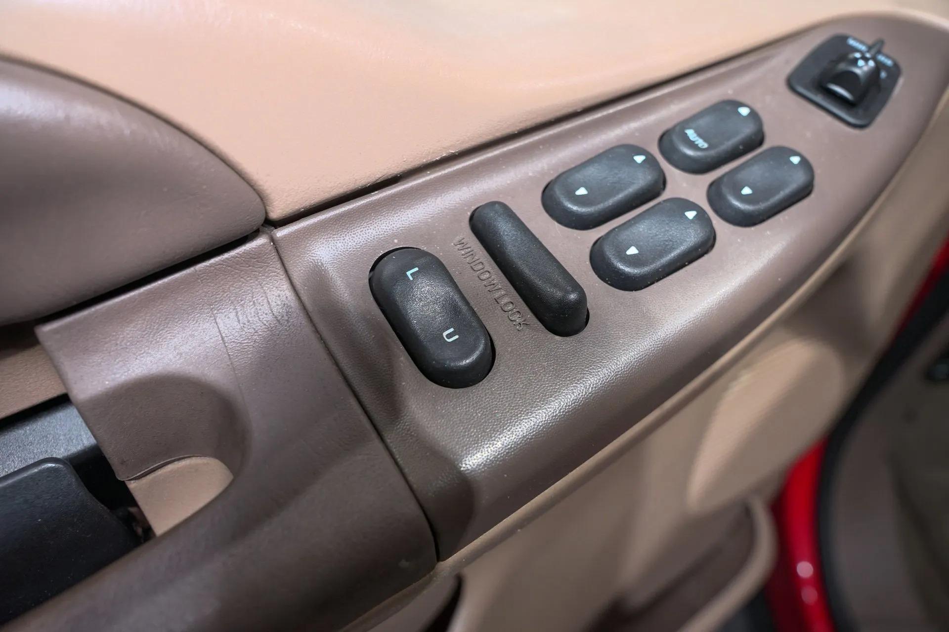 1999 Ford F-350 Super Duty Lariat