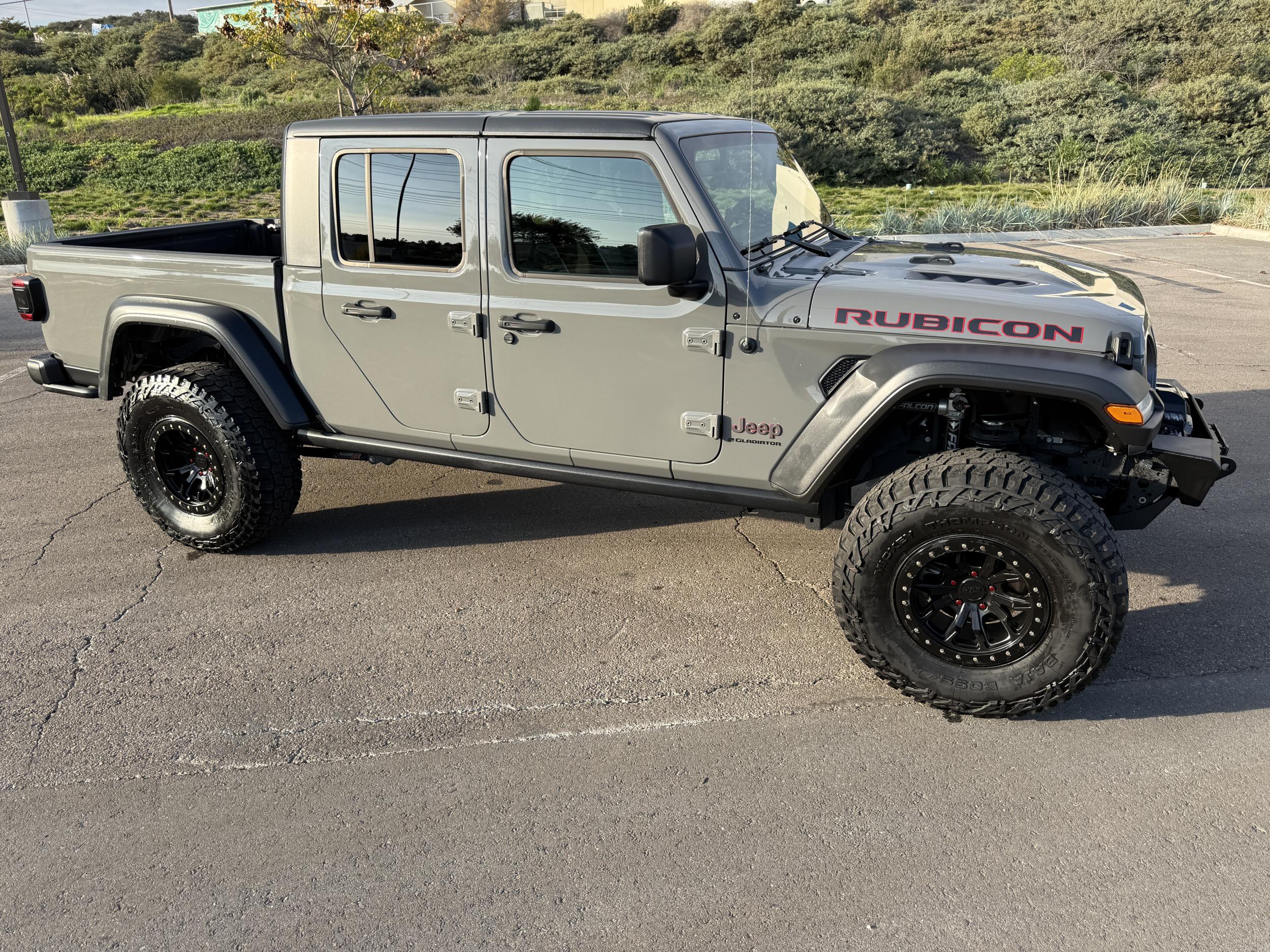 2023 Jeep Gladiator - 5