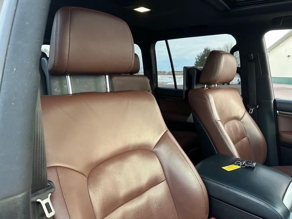 2016 Toyota Land Cruiser