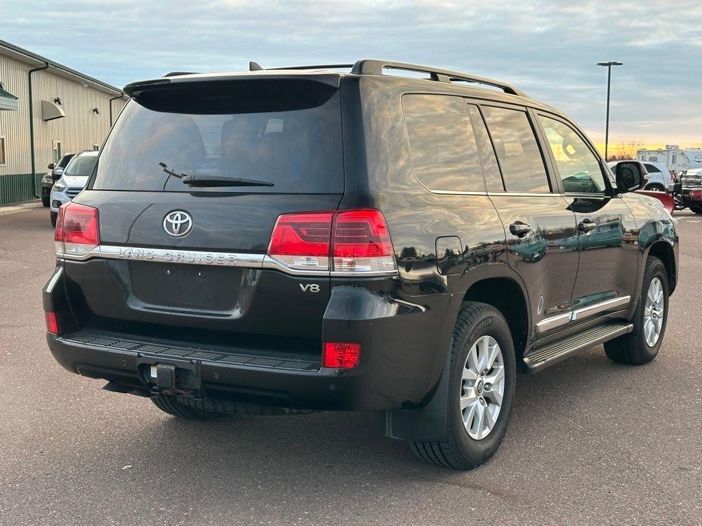 2016 Toyota Land Cruiser - 4