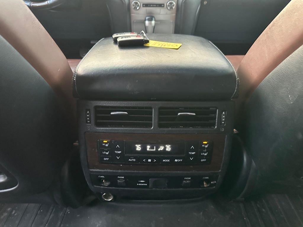 2016 Toyota Land Cruiser