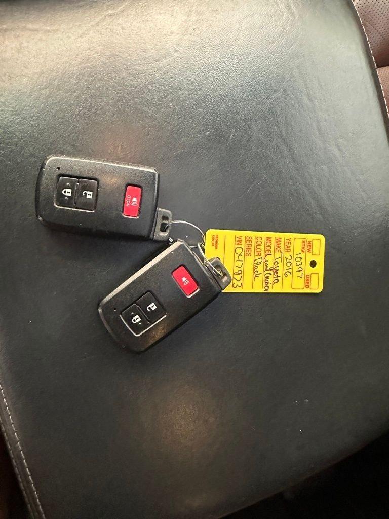 2016 Toyota Land Cruiser