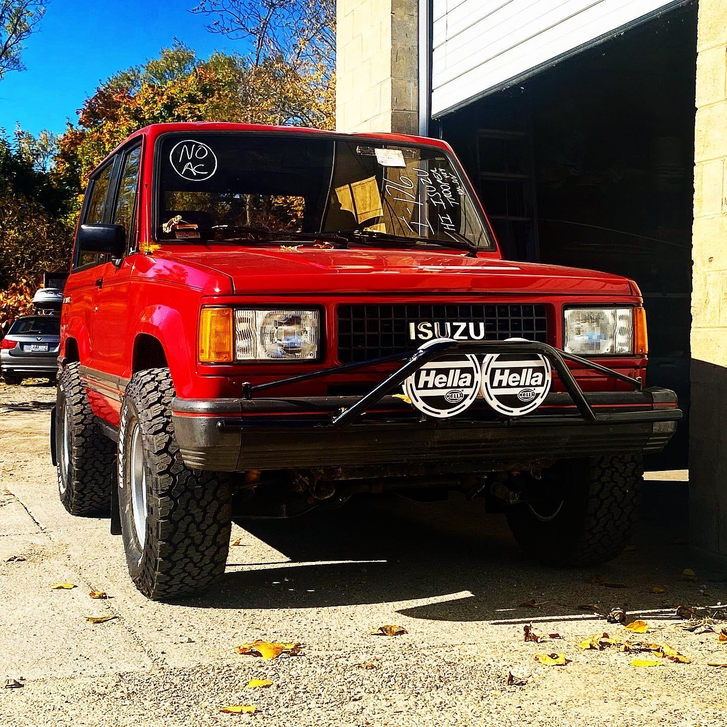 56k-Mile 1989 Isuzu Trooper RS - 3