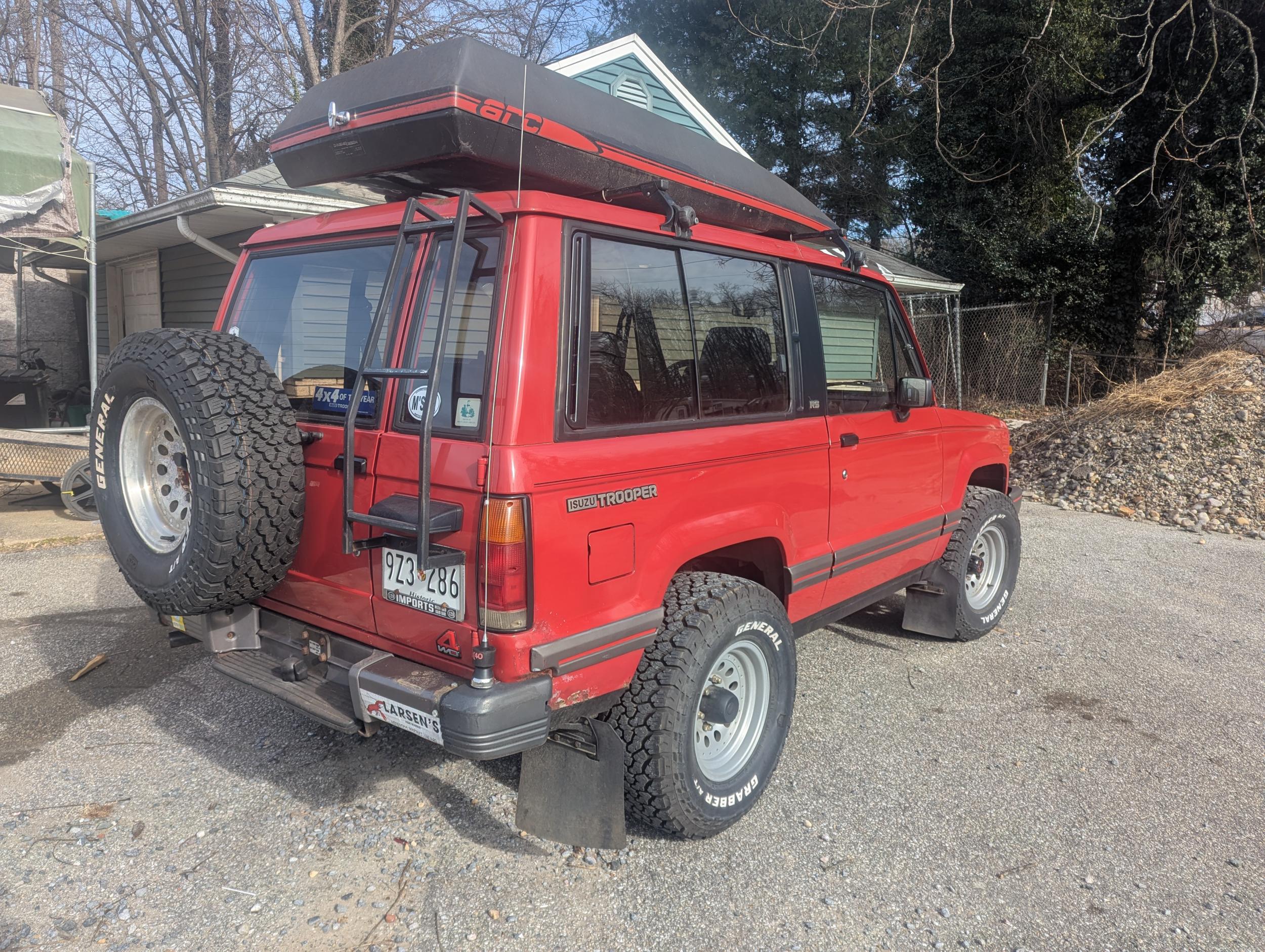 56k-Mile 1989 Isuzu Trooper RS
