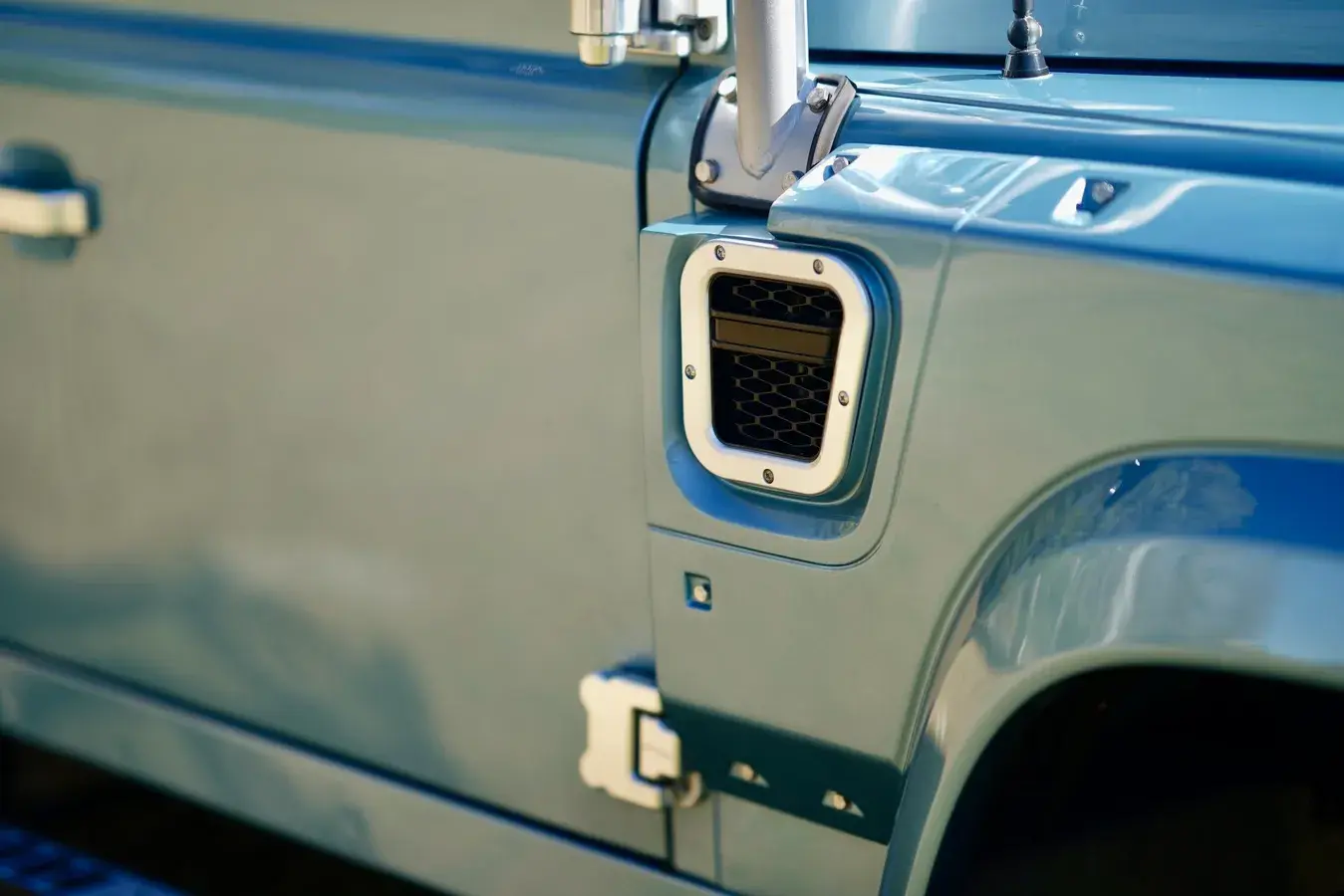 2022 Osprey Defender