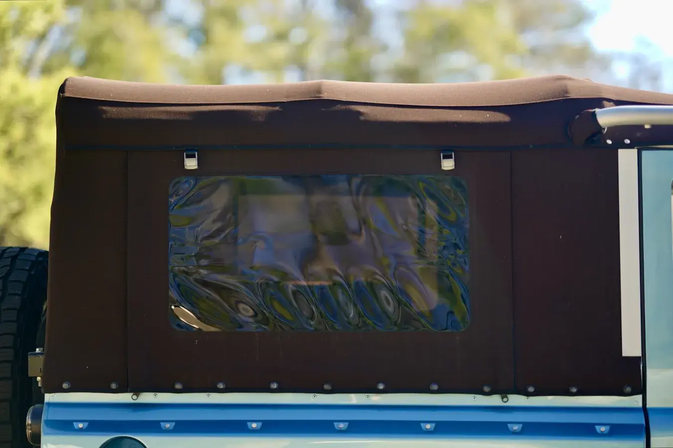 2022 Osprey Defender