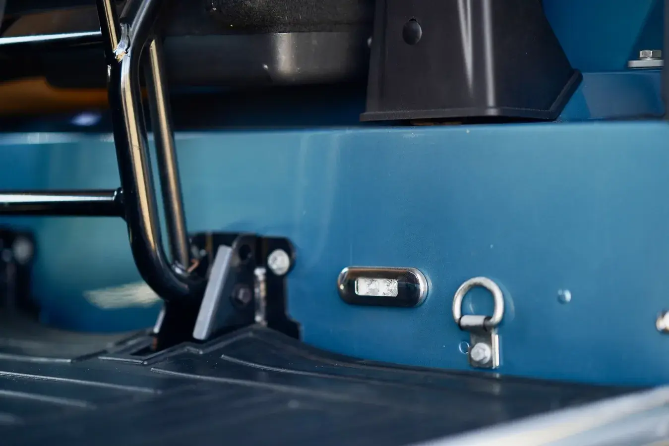 2022 Osprey Defender