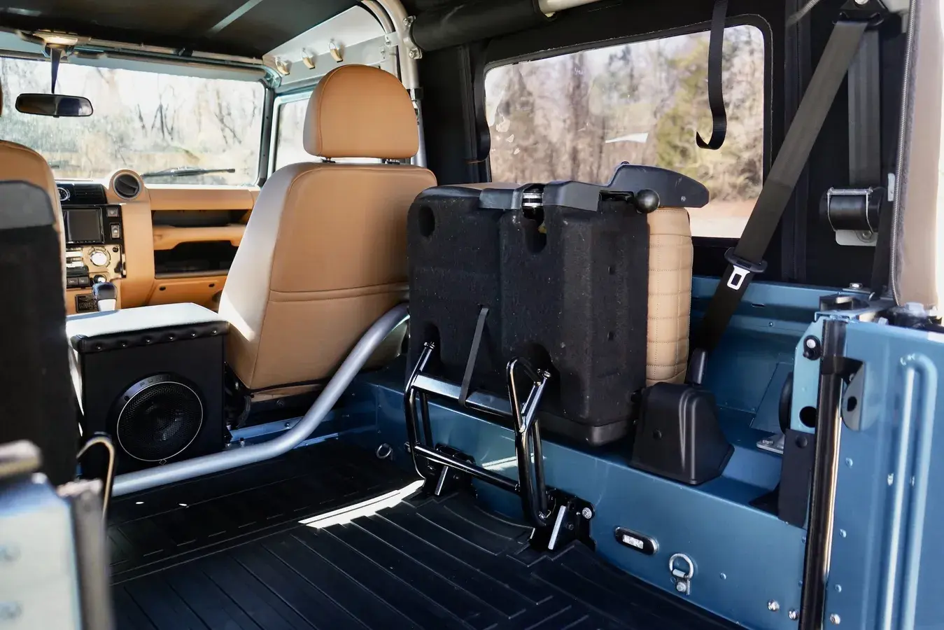 2022 Osprey Defender