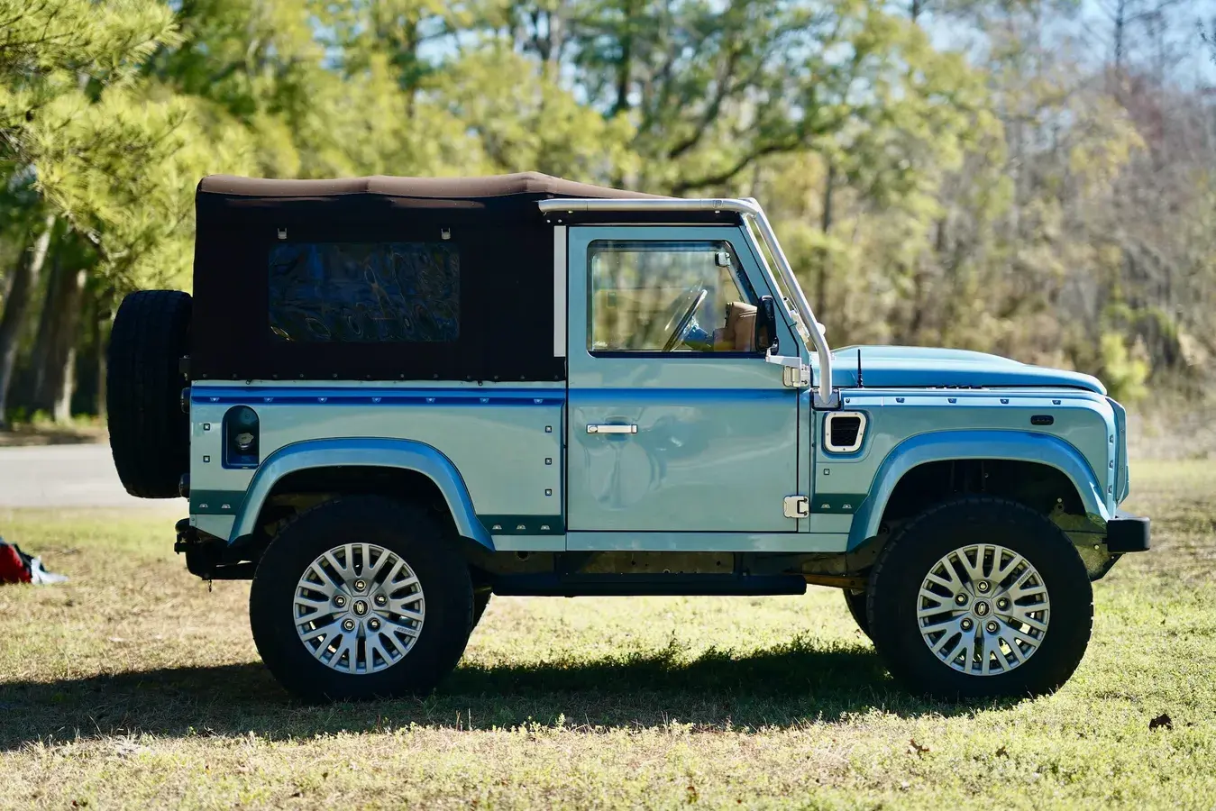 2022 Osprey Defender