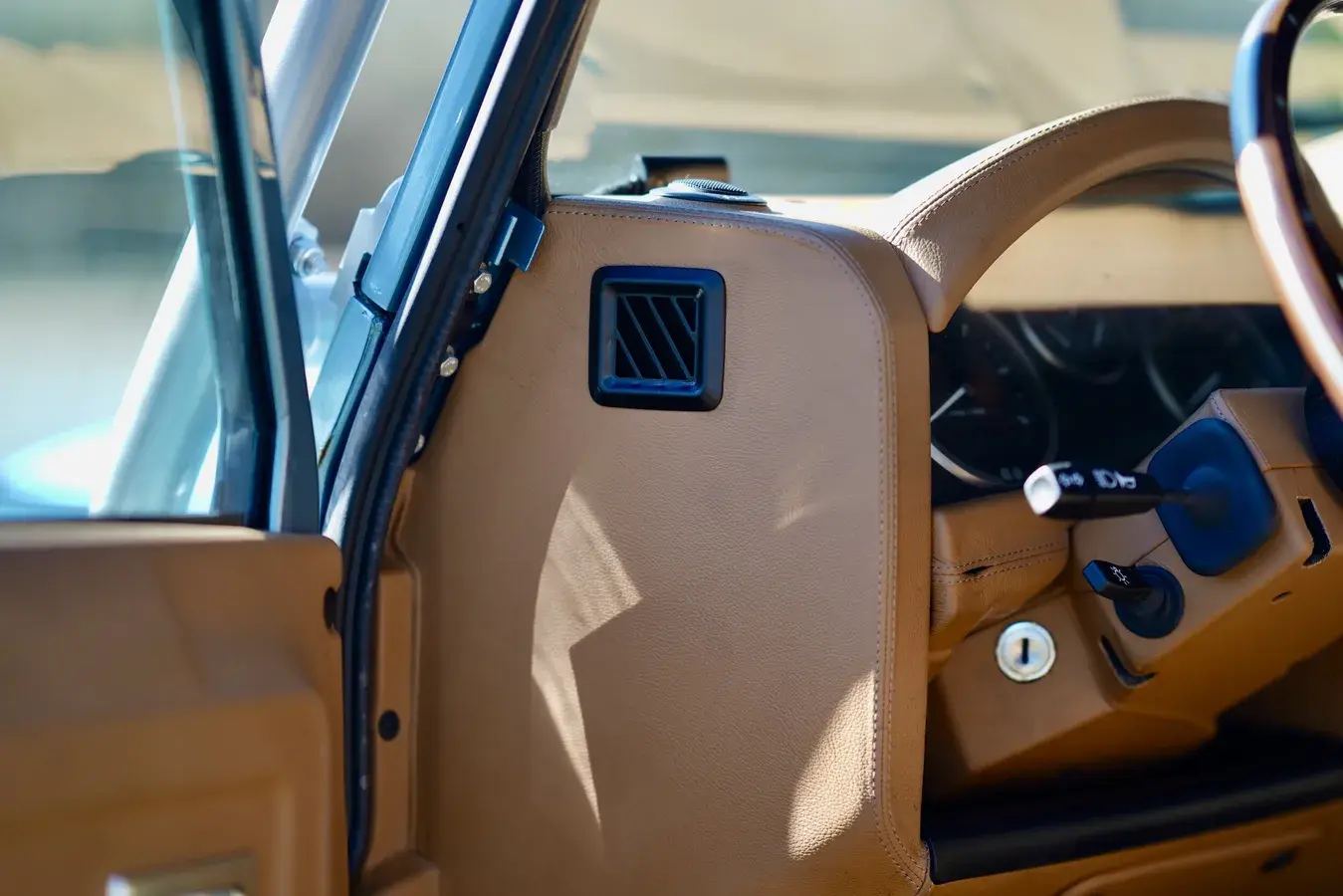 2022 Osprey Defender