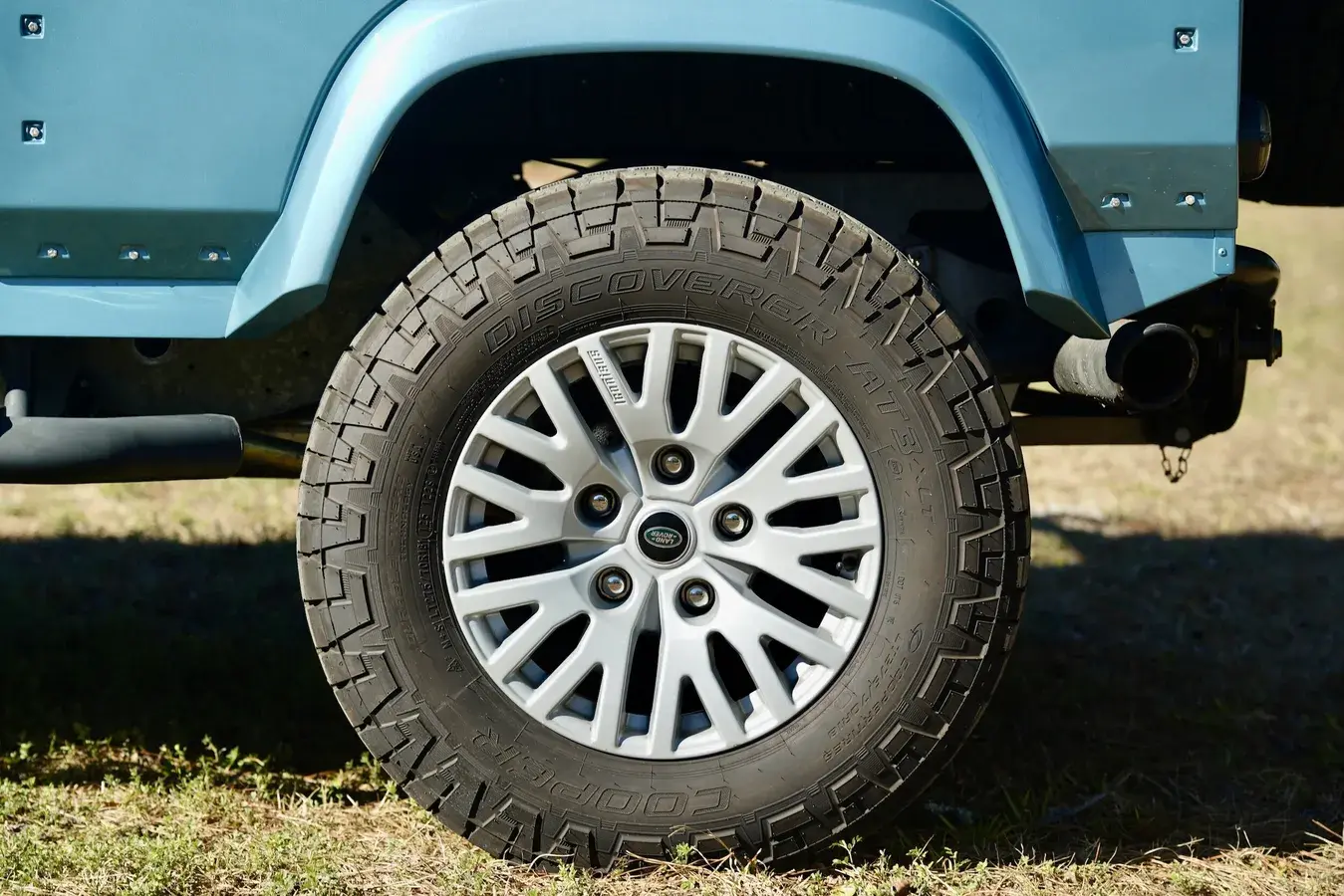 2022 Osprey Defender