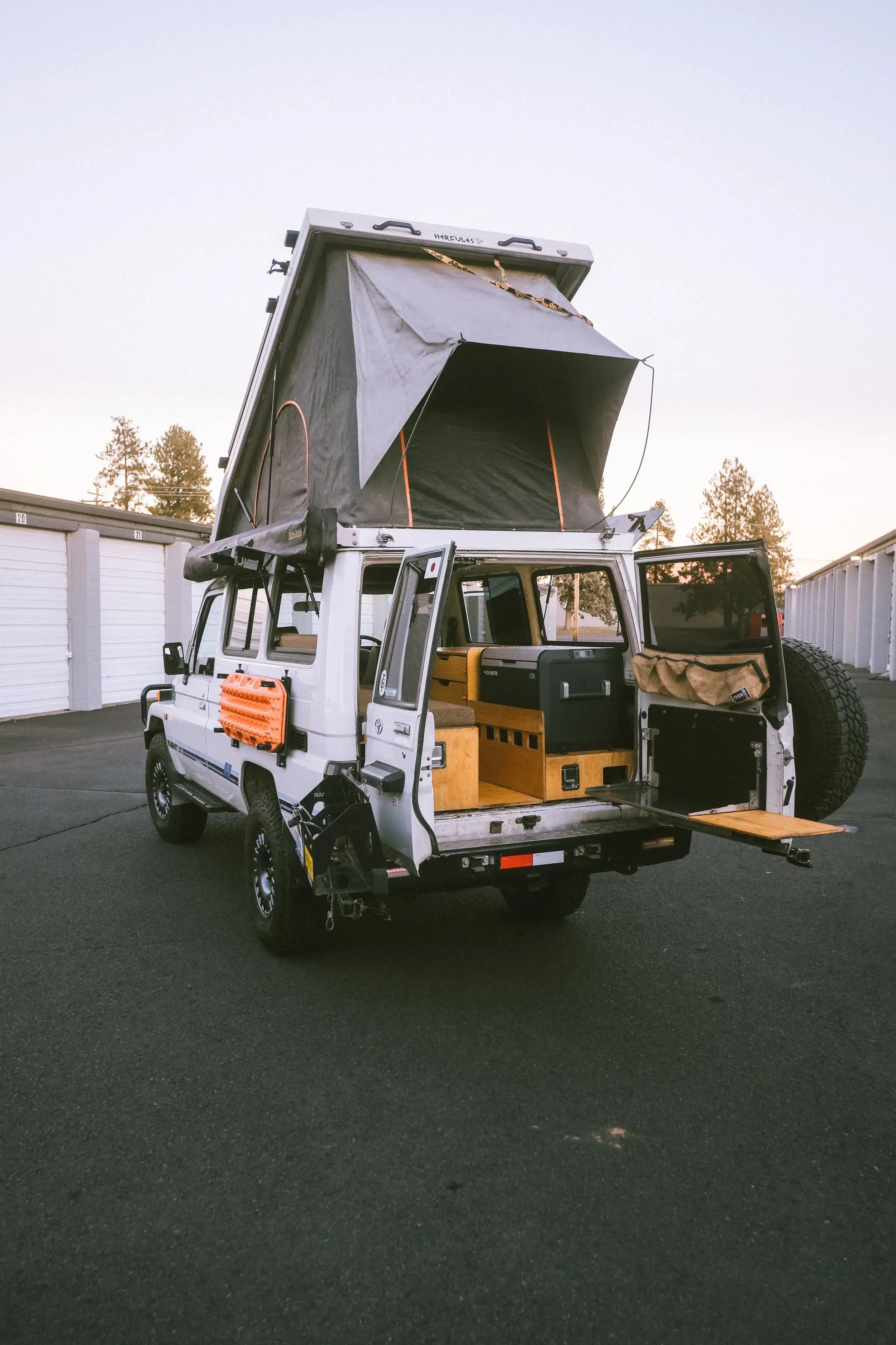 1993  Toyota Landcruiser HZJ75 Troopy