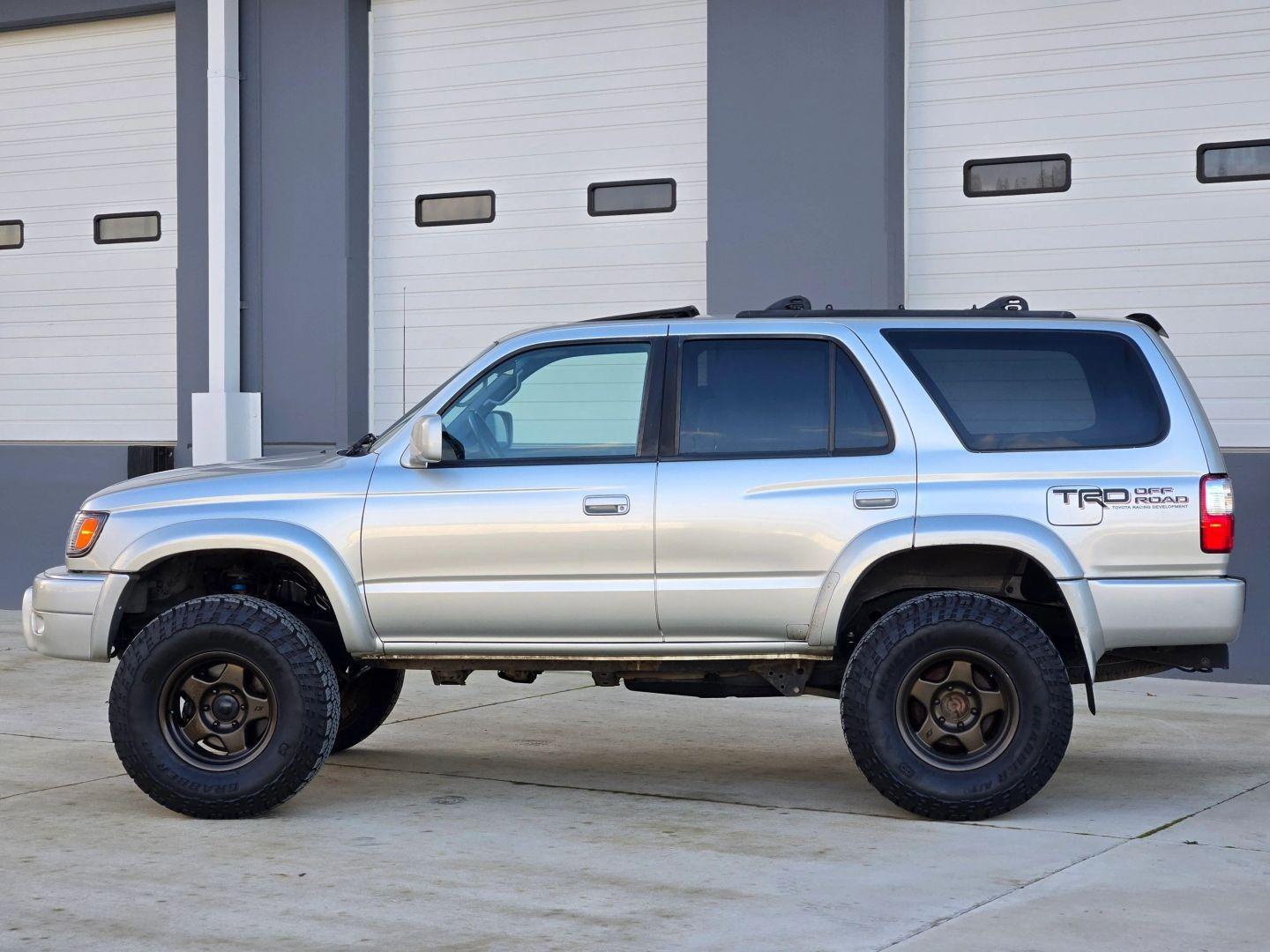 2000 Toyota 4Runner SR5