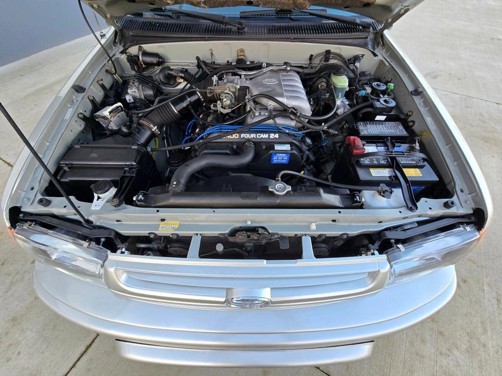 2000 Toyota 4Runner SR5