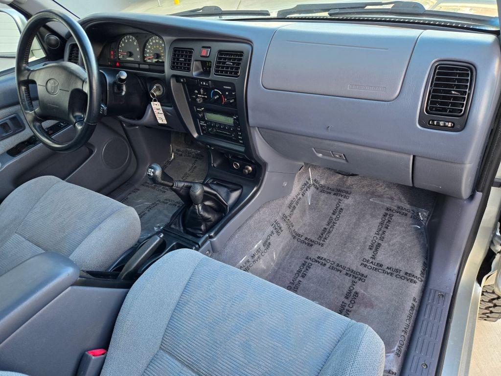 2000 Toyota 4Runner SR5 - 4