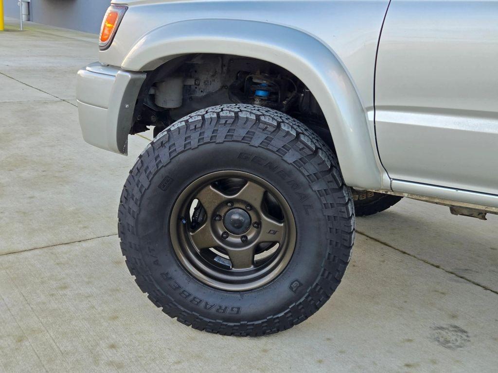 2000 Toyota 4Runner SR5