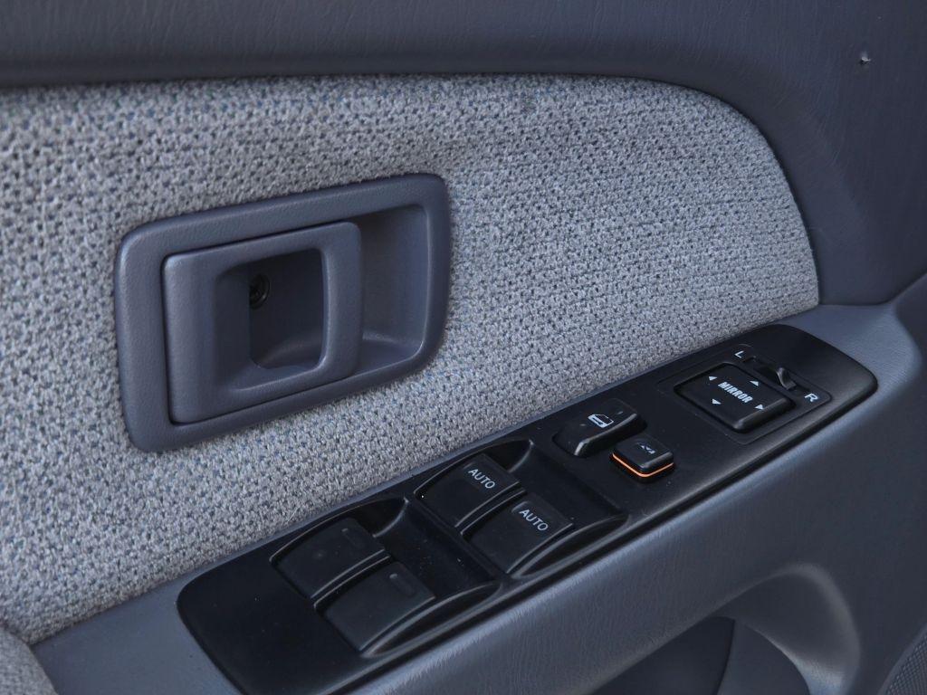 2000 Toyota 4Runner SR5