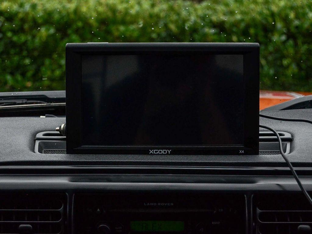 2004 Land Rover Discovery II G4 Challenge