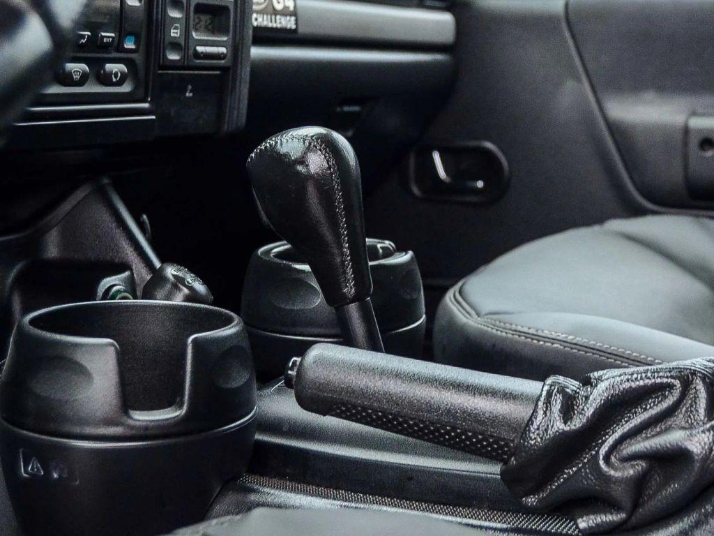 2004 Land Rover Discovery II G4 Challenge