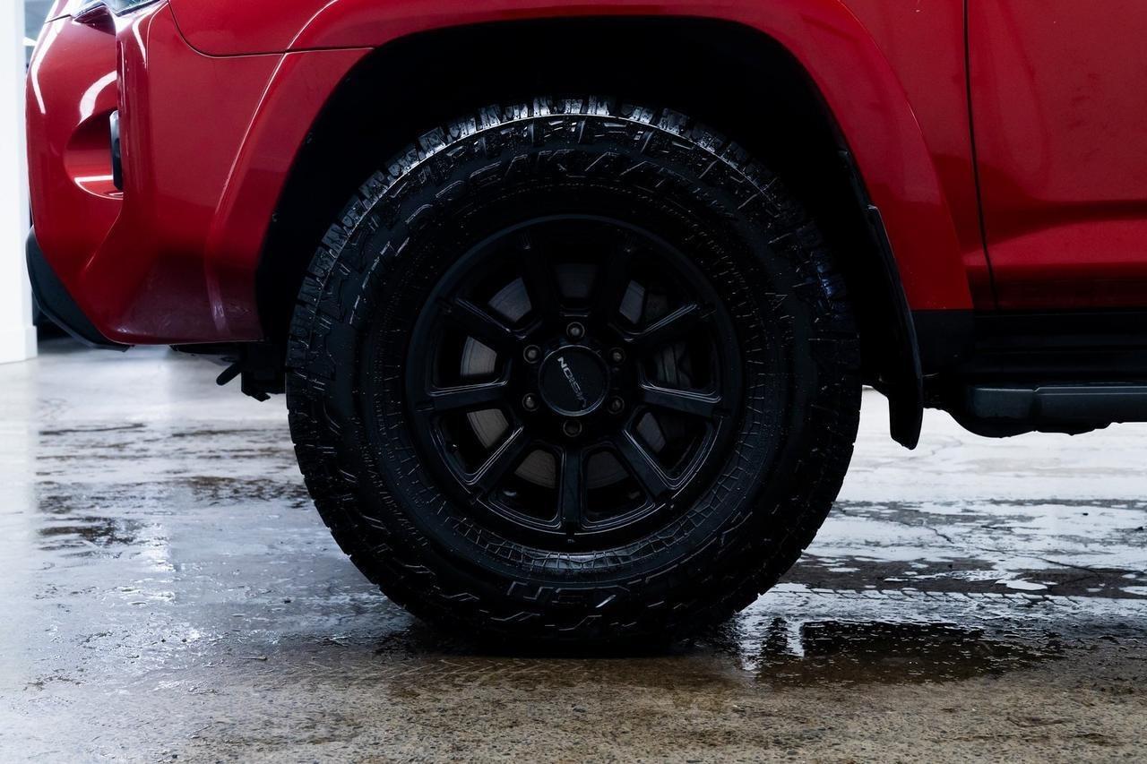 2022 Toyota 4Runner TRD Off-Road - 5