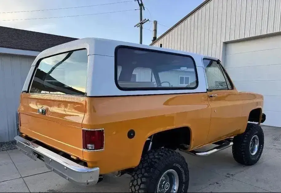 1975 GMC Jimmy Custom - 3