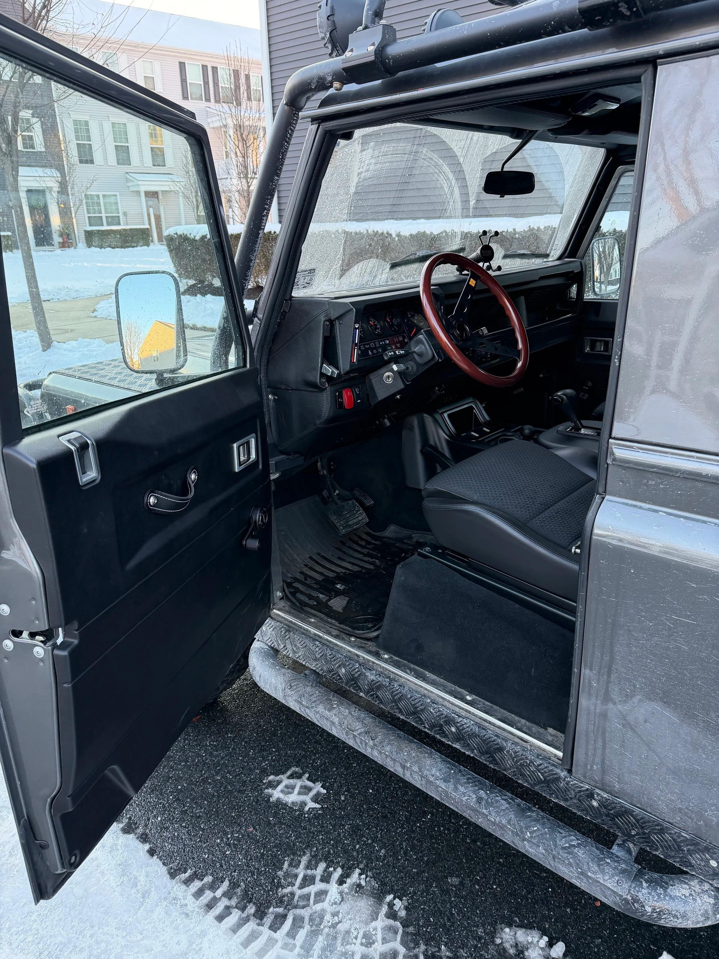 Euro 1997 Land Rover Defender 90