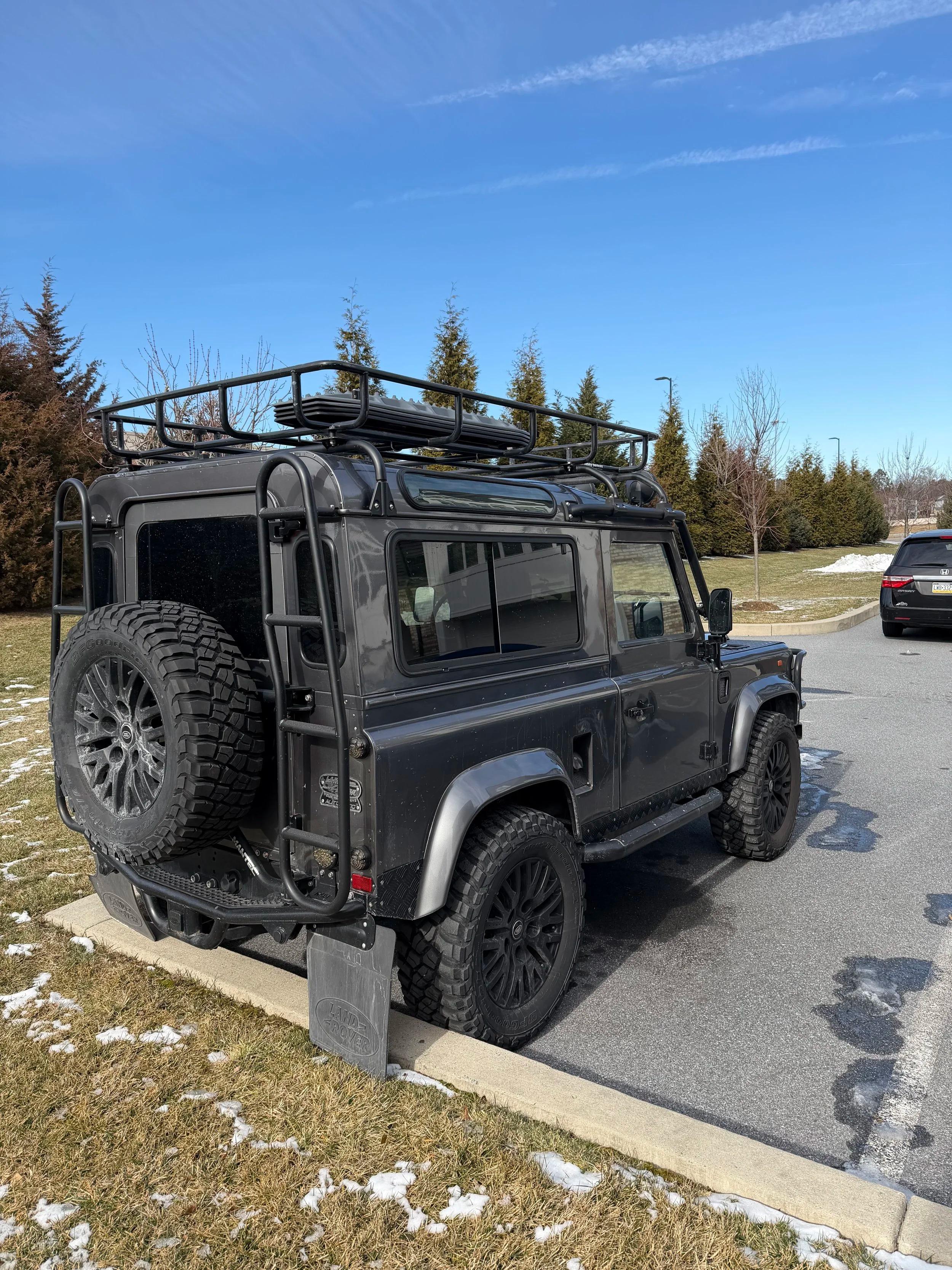 Euro 1997 Land Rover Defender 90