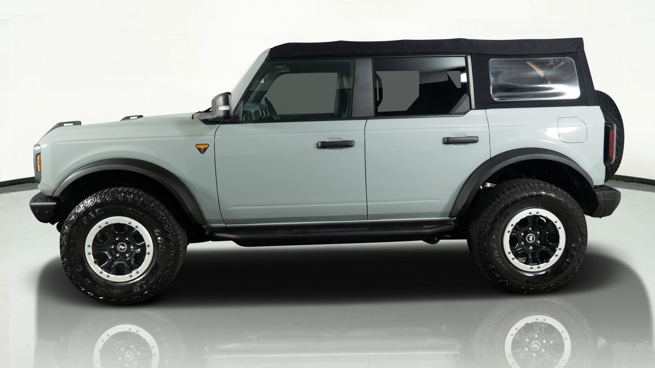 2022 Ford Bronco Badlands