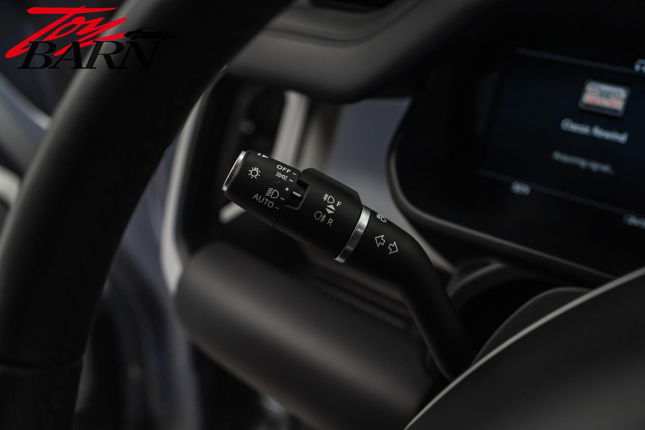 2023 Land Rover Defender 110 X-Dynamic SE