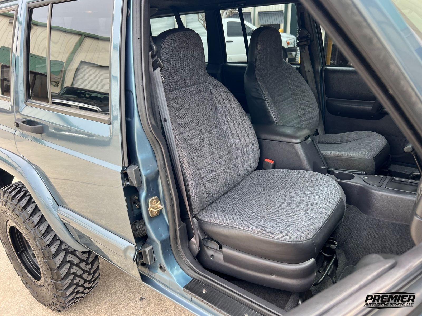 1999 Jeep Cherokee Sport