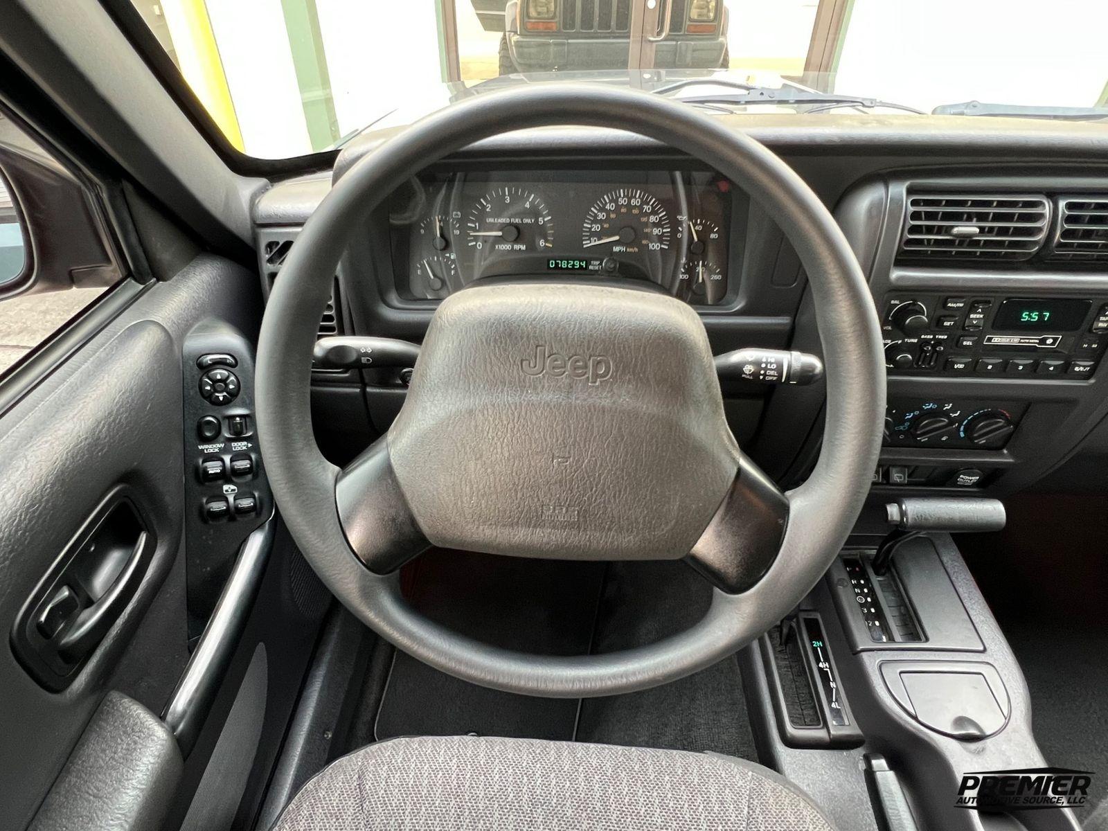 1999 Jeep Cherokee Sport