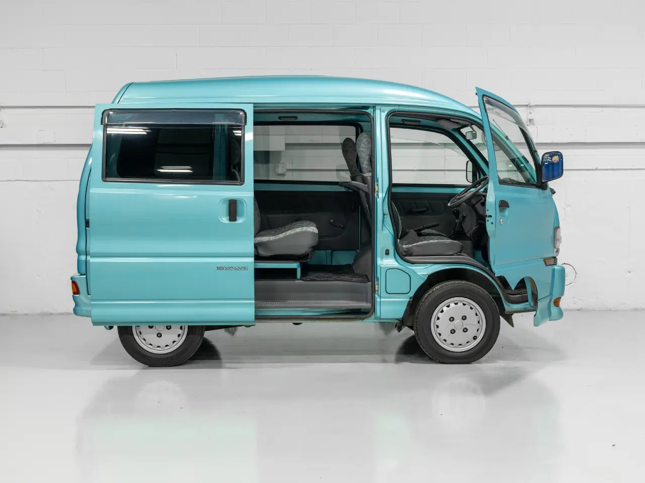 1998 Mitsubishi Bravo Exceed - 2