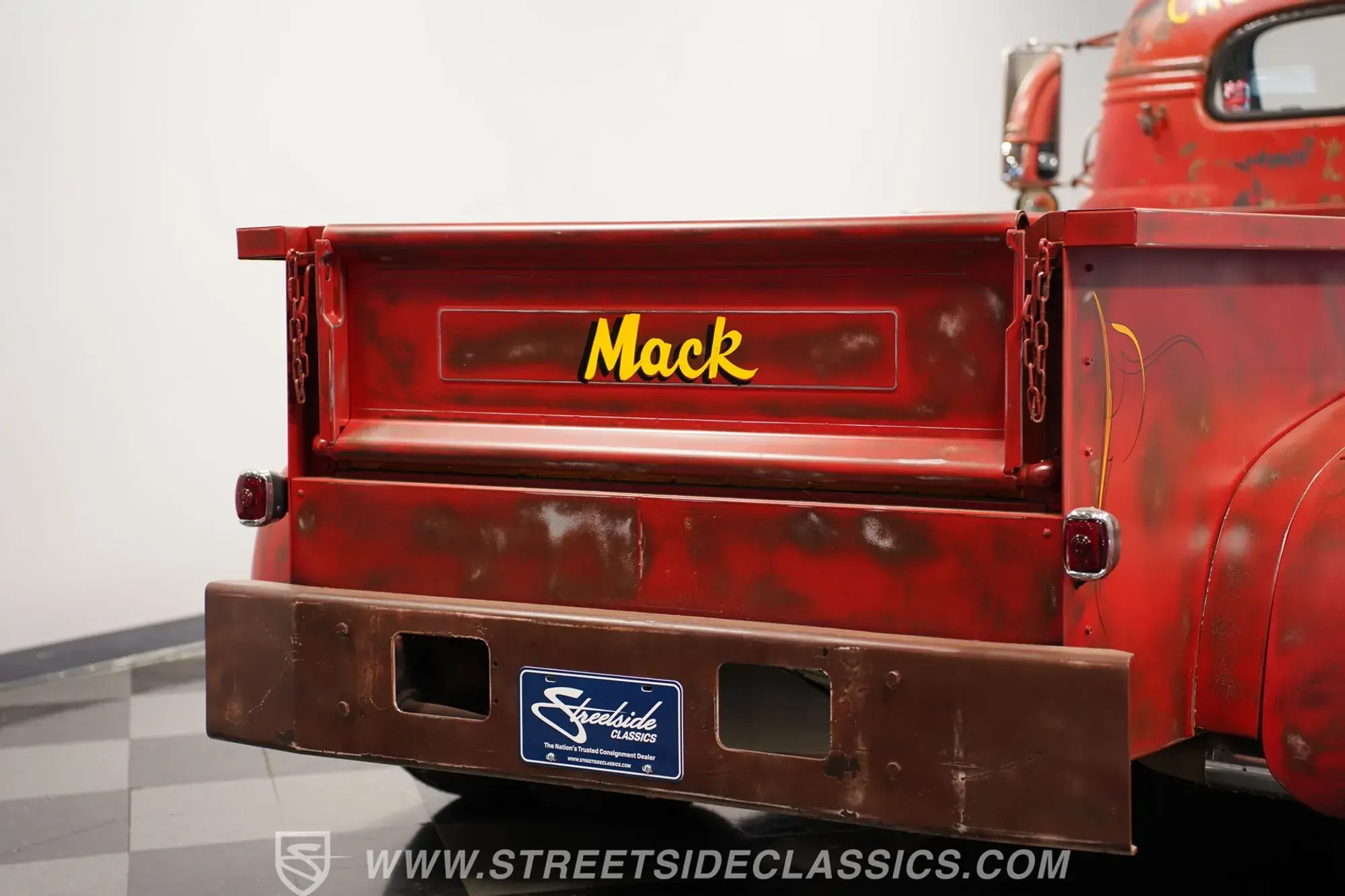 1960 Mack B-Series Replica Dually