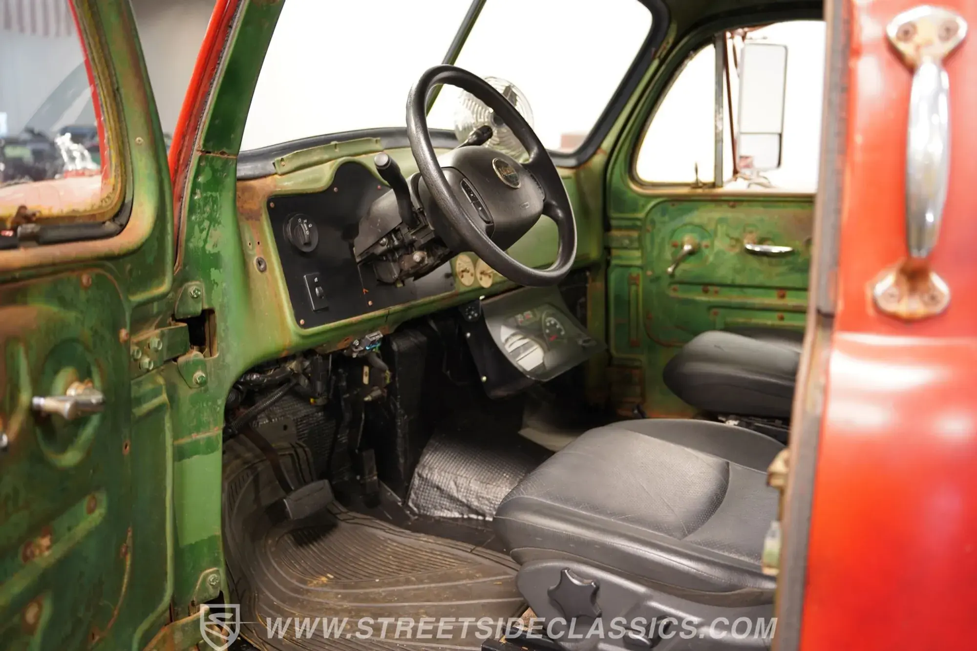 1960 Mack B-Series Replica Dually