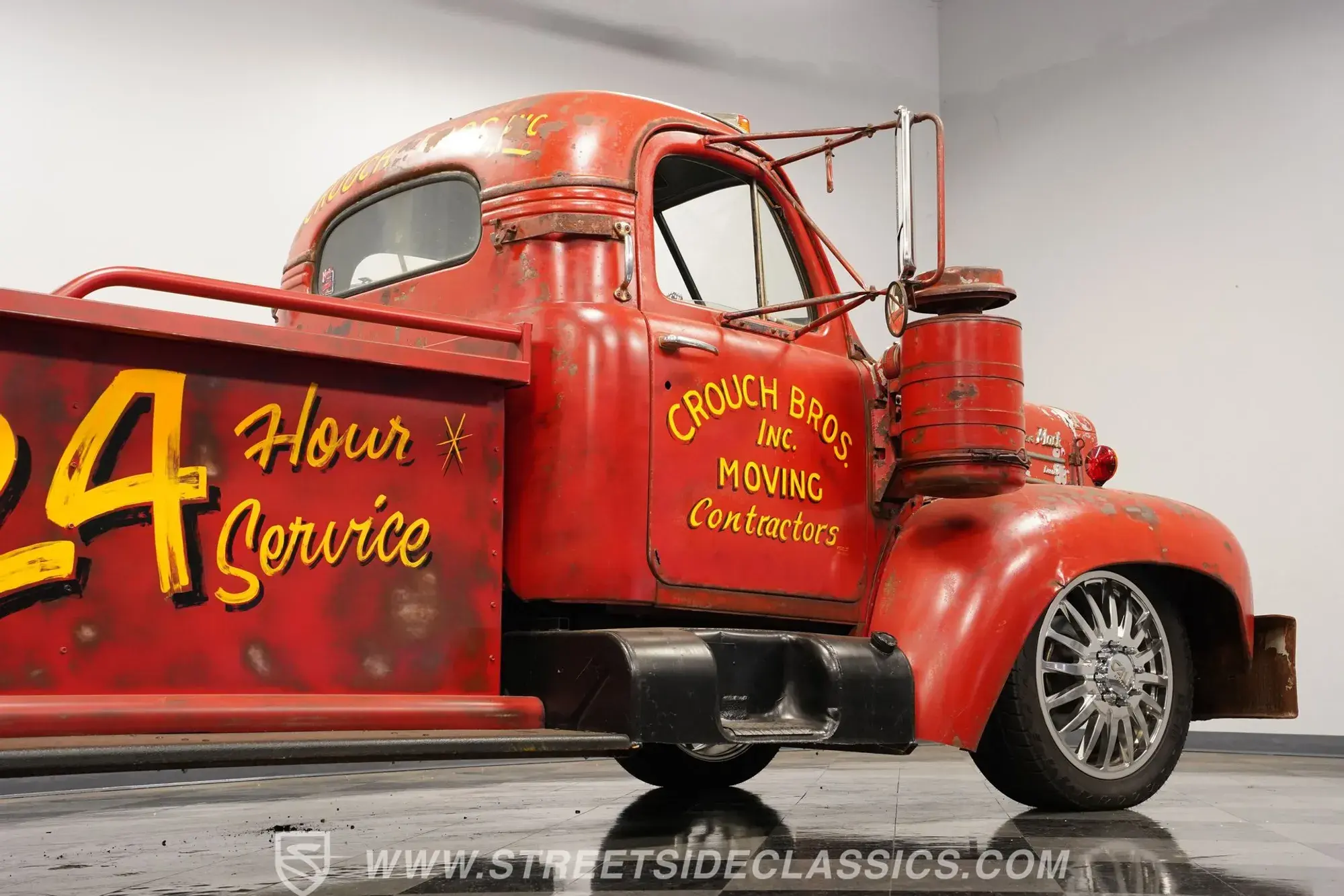 1960 Mack B-Series Replica Dually