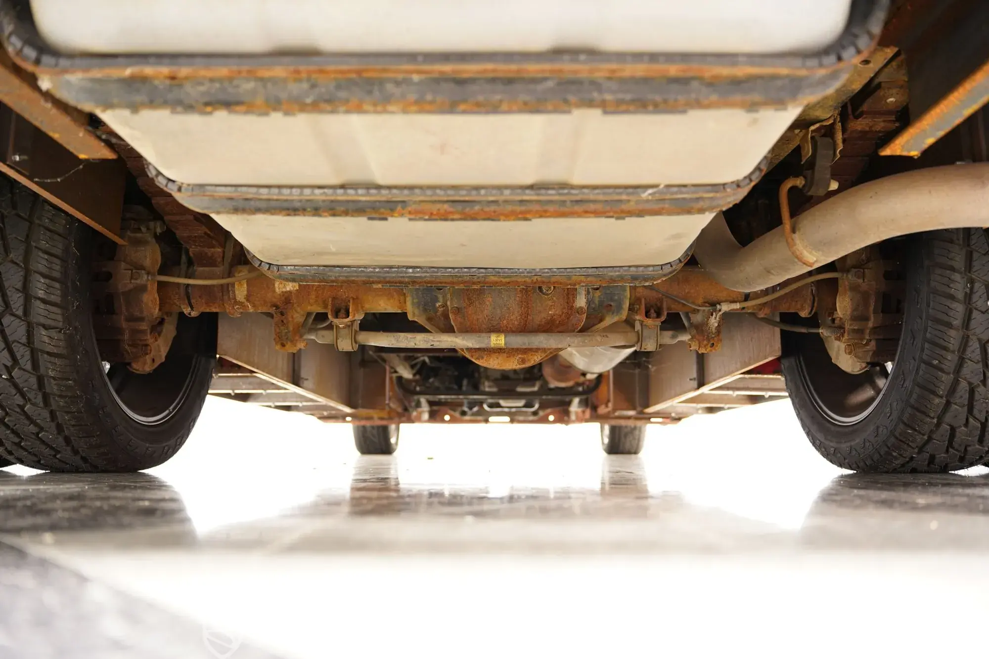 1960 Mack B-Series Replica Dually