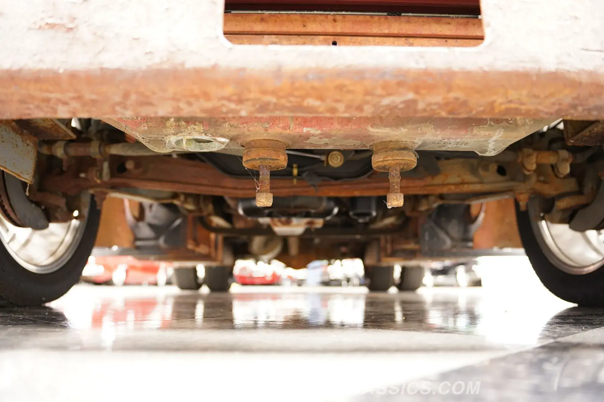 1960 Mack B-Series Replica Dually