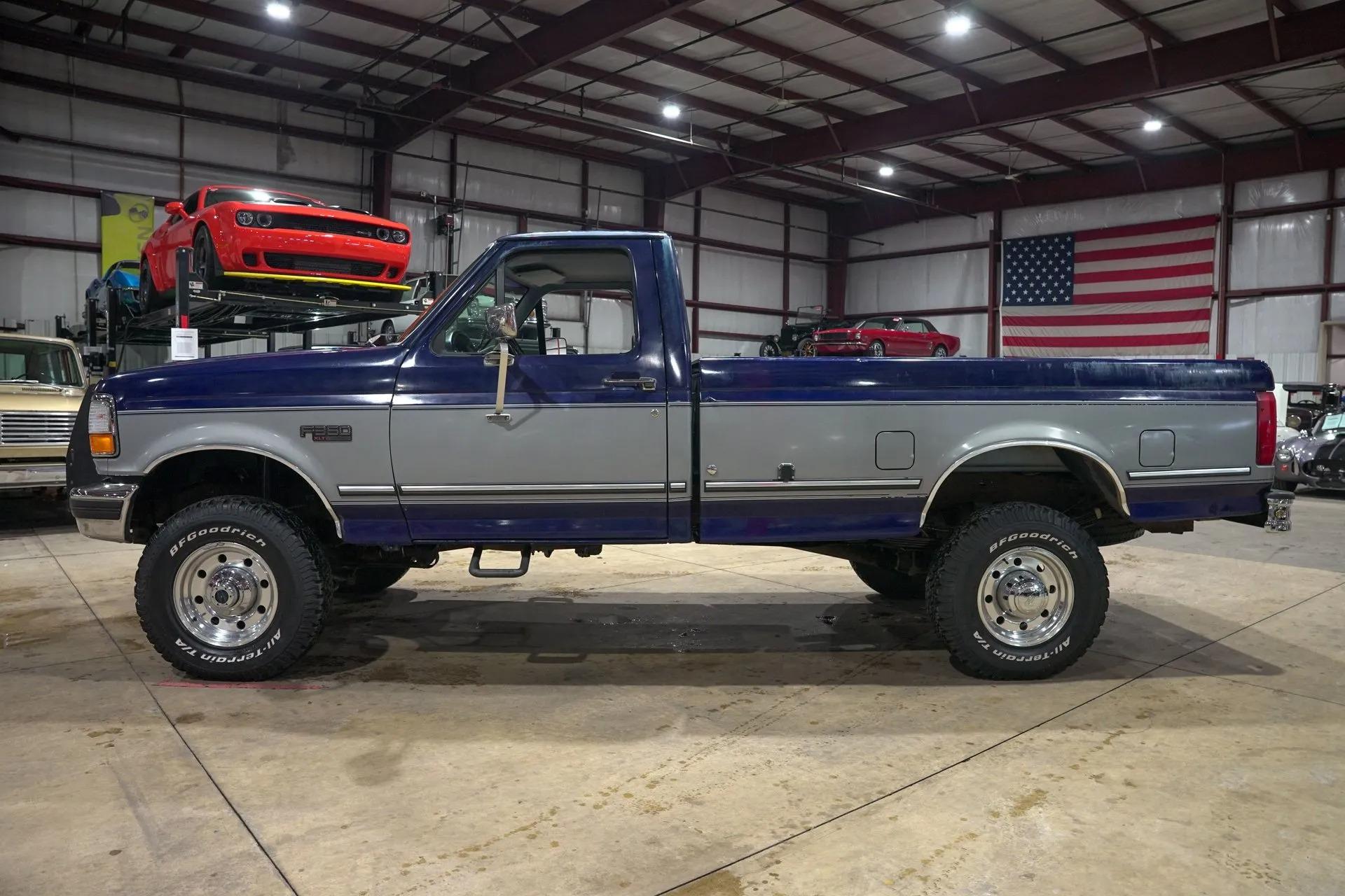 1995 Ford F-350 XLT - 2