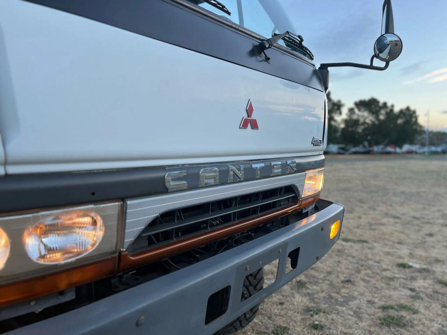 1996 Mitsubishi Canter Camper