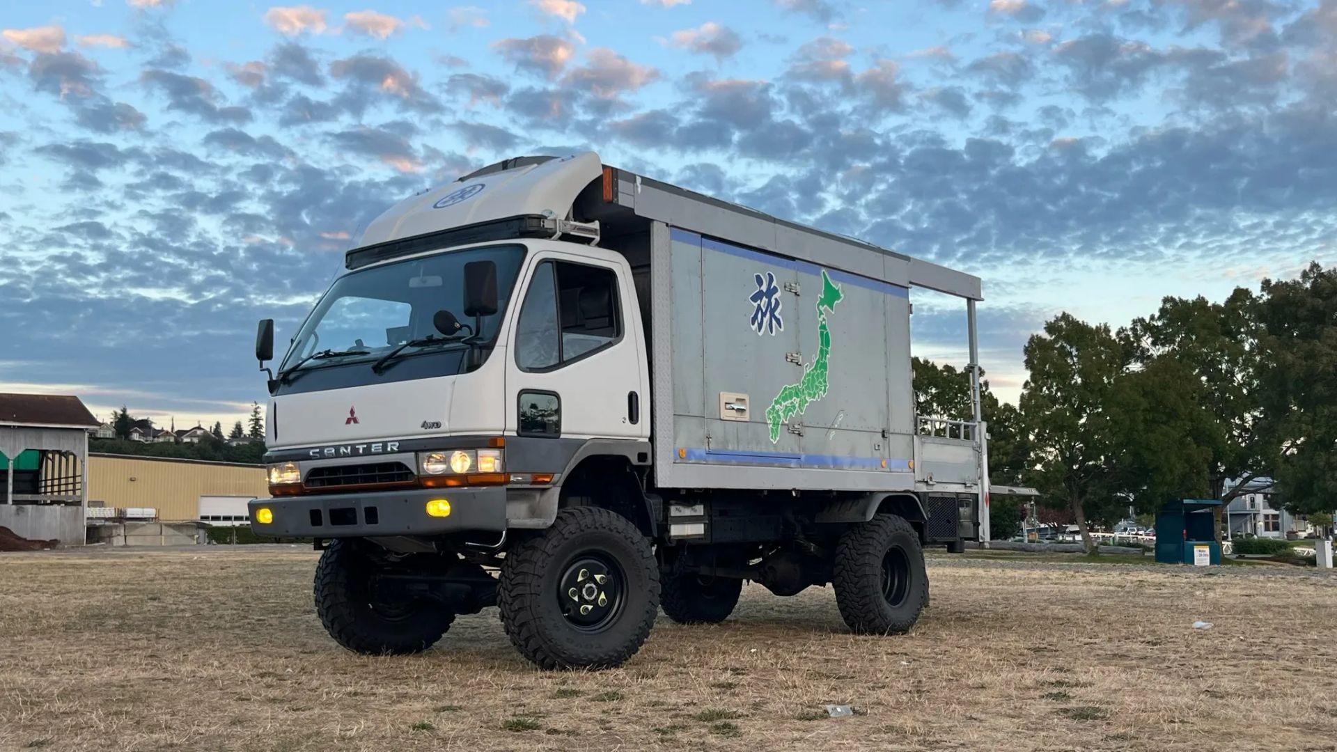  Mitsubishi Canter
