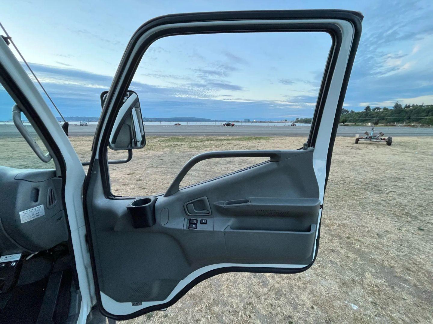 1996 Mitsubishi Canter Camper